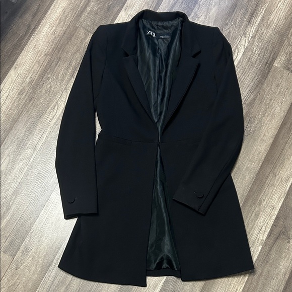 Zara Jackets & Blazers - Zara Women's Elegant Black Suit Jacket